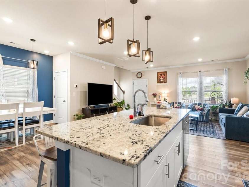 613 Cedar Knoll Circle, Pineville, NC 28134.  MLS# CAR4412265, YatesRealty ID 22360. 