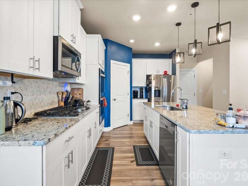 613 Cedar Knoll Circle, Pineville, NC 28134.  MLS# CAR4412265, YatesRealty ID 22360. 