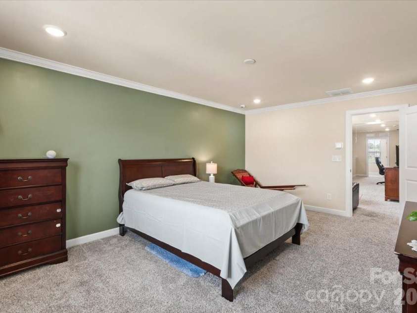 613 Cedar Knoll Circle, Pineville, NC 28134.  MLS# CAR4412265, YatesRealty ID 22360. 