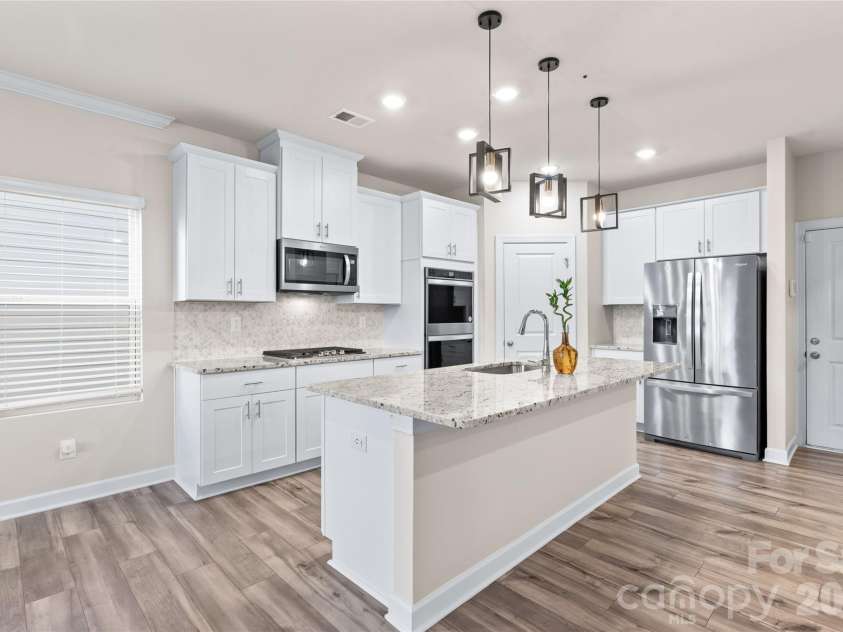 613 Cedar Knoll Circle, Pineville, NC 28134.  MLS# CAR4424721, YatesRealty ID 22360. 