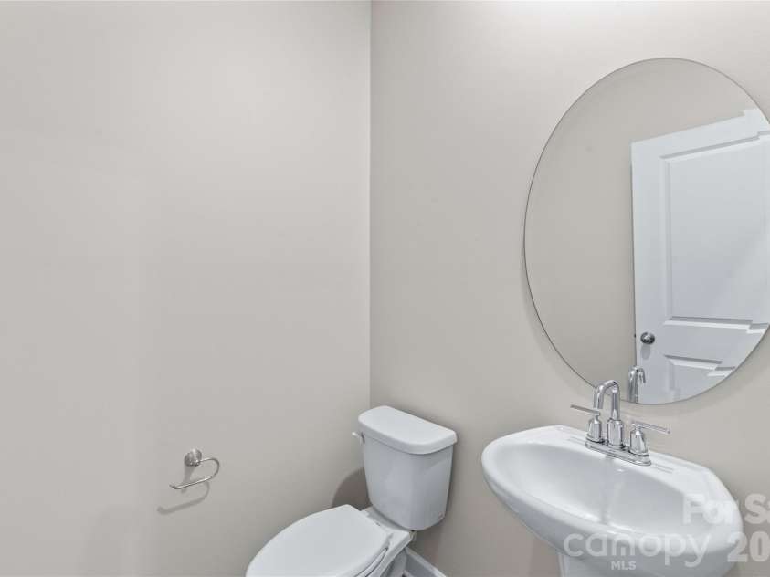 613 Cedar Knoll Circle, Pineville, NC 28134.  MLS# CAR4424721, YatesRealty ID 22360. 