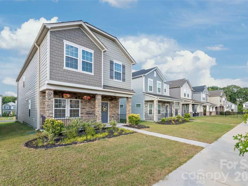 613 Cedar Knoll Circle, Pineville, NC 28134.  MLS# CAR4424721, YatesRealty ID 22360. 