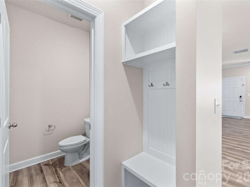 613 Cedar Knoll Circle, Pineville, NC 28134.  MLS# CAR4424721, YatesRealty ID 22360. Powder room