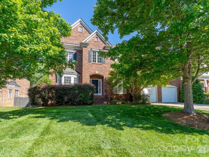 660 Vega Street, Concord, NC 28027.  MLS# CAR4381255, YatesRealty ID 22361. 