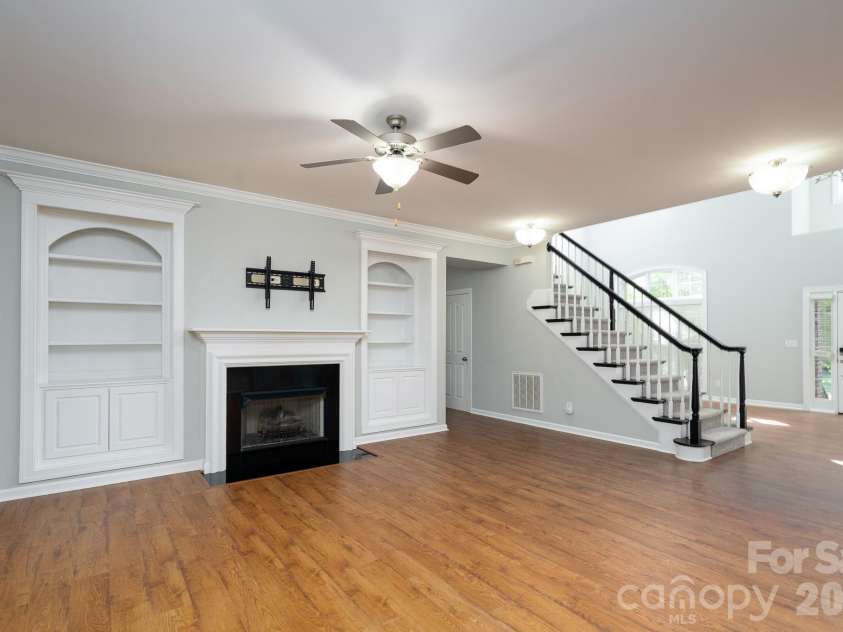 660 Vega Street, Concord, NC 28027.  MLS# CAR4381255, YatesRealty ID 22361. 