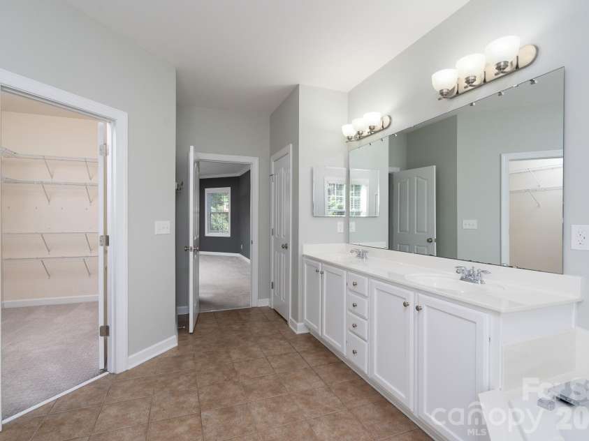 660 Vega Street, Concord, NC 28027.  MLS# CAR4381255, YatesRealty ID 22361. 