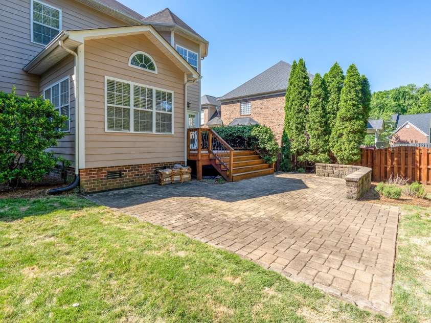 660 Vega Street, Concord, NC 28027.  MLS# CAR4381255, YatesRealty ID 22361. 