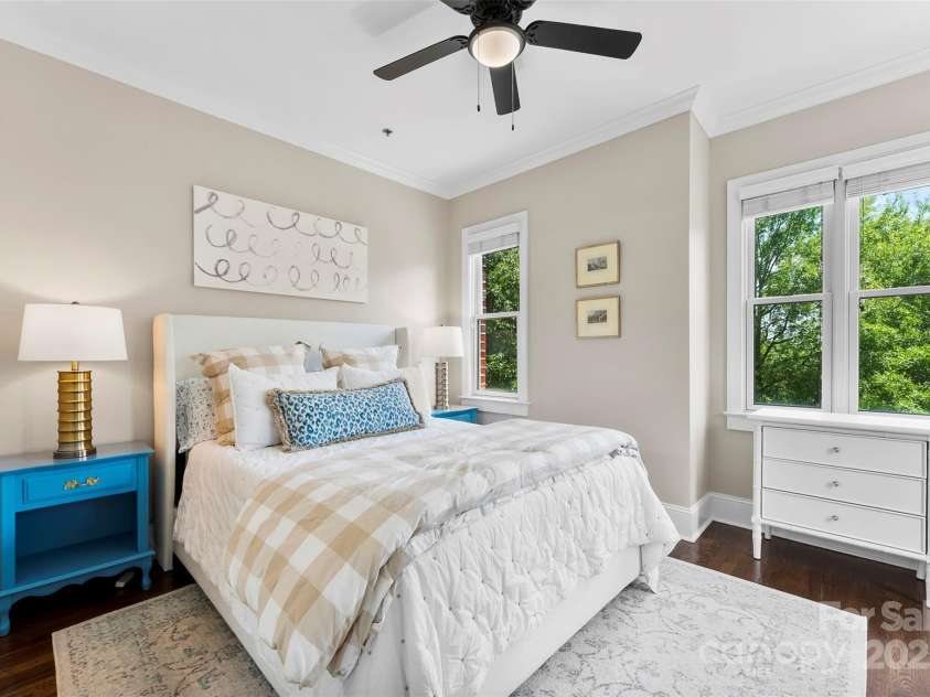 106 Laurel Avenue, Charlotte, NC 28207.  MLS# CAR4274415, YatesRealty ID 22362. 