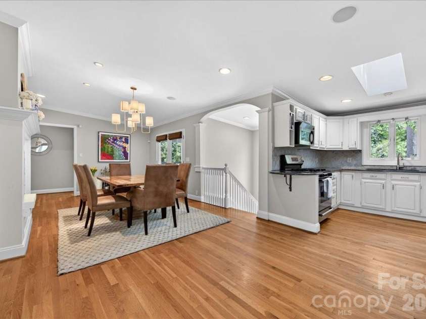 3209 Fairfax Drive, Charlotte, NC 28209.  MLS# CAR4380580, YatesRealty ID 22362. 