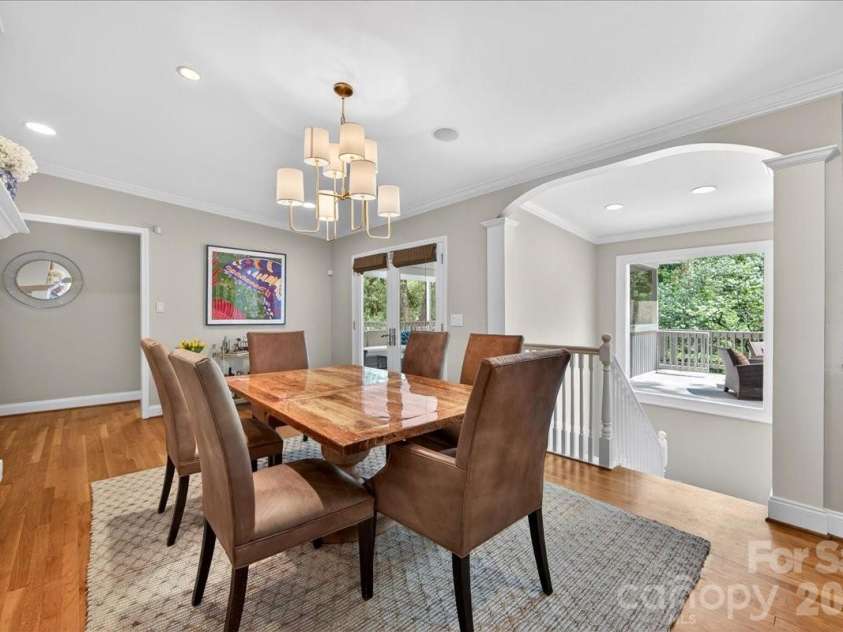 3209 Fairfax Drive, Charlotte, NC 28209.  MLS# CAR4380580, YatesRealty ID 22362. 
