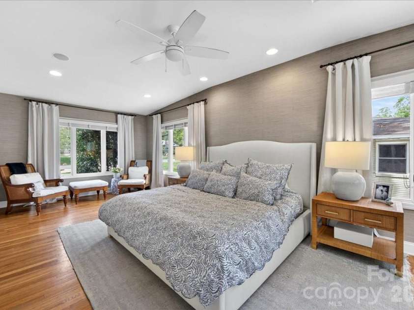 3209 Fairfax Drive, Charlotte, NC 28209.  MLS# CAR4380580, YatesRealty ID 22362. 