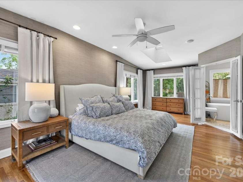 3209 Fairfax Drive, Charlotte, NC 28209.  MLS# CAR4380580, YatesRealty ID 22362. 