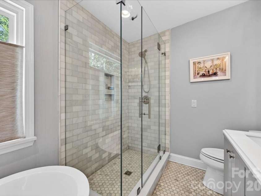 3209 Fairfax Drive, Charlotte, NC 28209.  MLS# CAR4380580, YatesRealty ID 22362. 