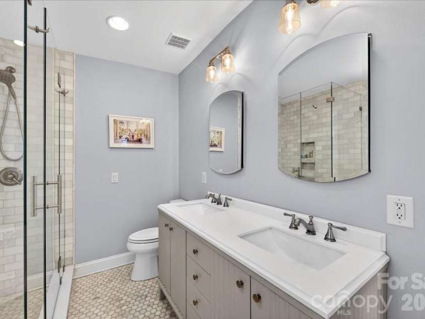 3209 Fairfax Drive, Charlotte, NC 28209.  MLS# CAR4380580, YatesRealty ID 22362. 