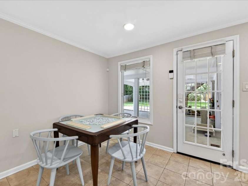 3209 Fairfax Drive, Charlotte, NC 28209.  MLS# CAR4380580, YatesRealty ID 22362. 