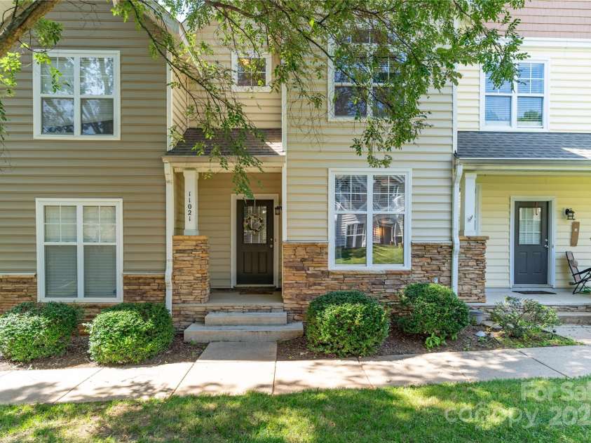 11021 Dundarrach Lane, Charlotte, NC 28277.  MLS# CAR4273244, YatesRealty ID 22364. 
