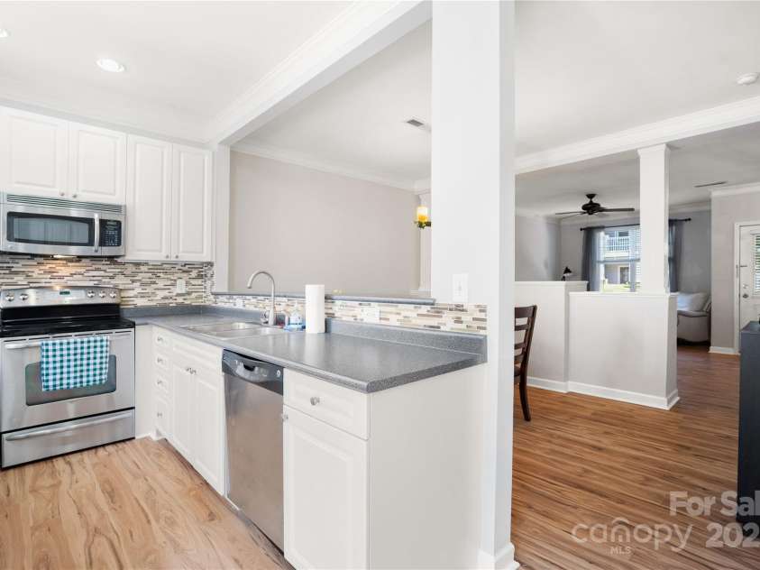 11021 Dundarrach Lane, Charlotte, NC 28277.  MLS# CAR4273244, YatesRealty ID 22364. 