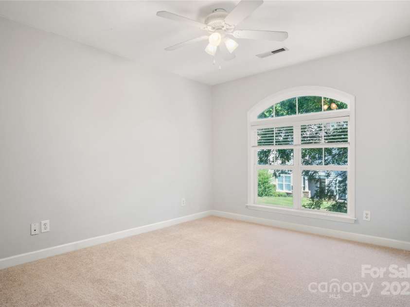 11021 Dundarrach Lane, Charlotte, NC 28277.  MLS# CAR4273244, YatesRealty ID 22364. 