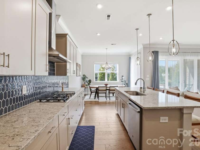 4131 Merkland Lane, Charlotte, NC 28226.  MLS# CAR4356571, YatesRealty ID 22364. 