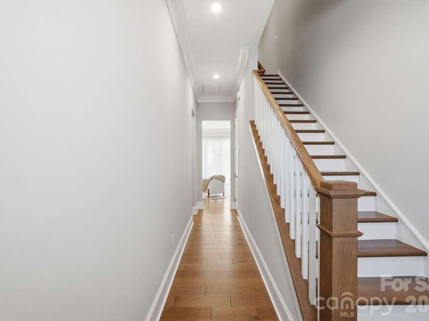 4131 Merkland Lane, Charlotte, NC 28226.  MLS# CAR4356571, YatesRealty ID 22364. 