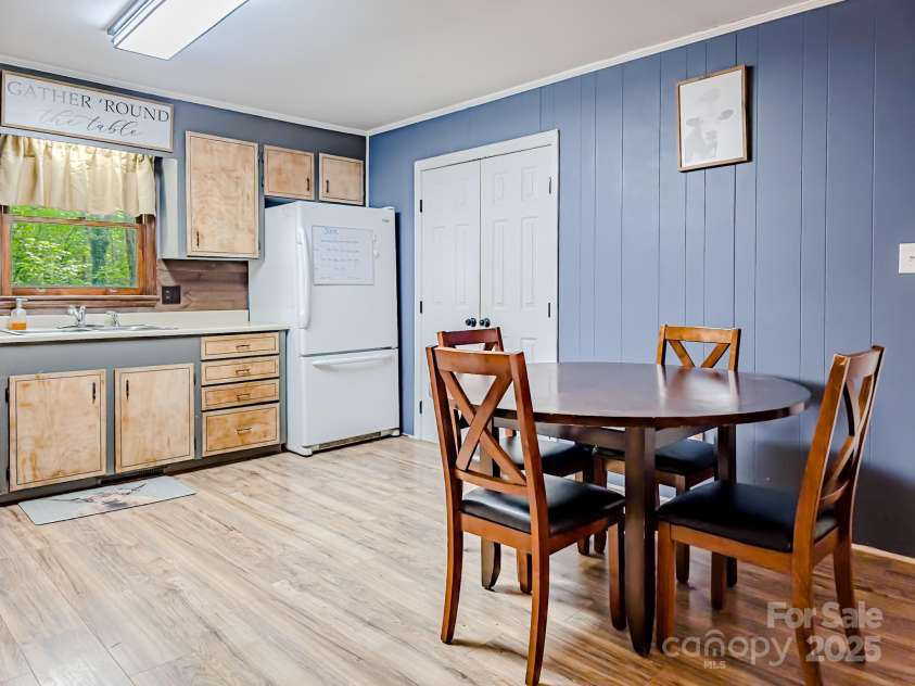 206 Logan Drive, Blacksburg, SC 29702.  MLS# CAR4264068, YatesRealty ID 22365. 