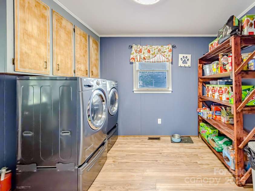 206 Logan Drive, Blacksburg, SC 29702.  MLS# CAR4264068, YatesRealty ID 22365. 