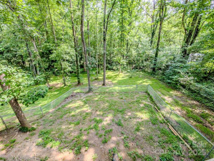 206 Logan Drive, Blacksburg, SC 29702.  MLS# CAR4264068, YatesRealty ID 22365. 