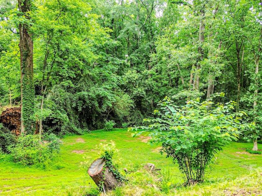 206 Logan Drive, Blacksburg, SC 29702.  MLS# CAR4264068, YatesRealty ID 22365. 