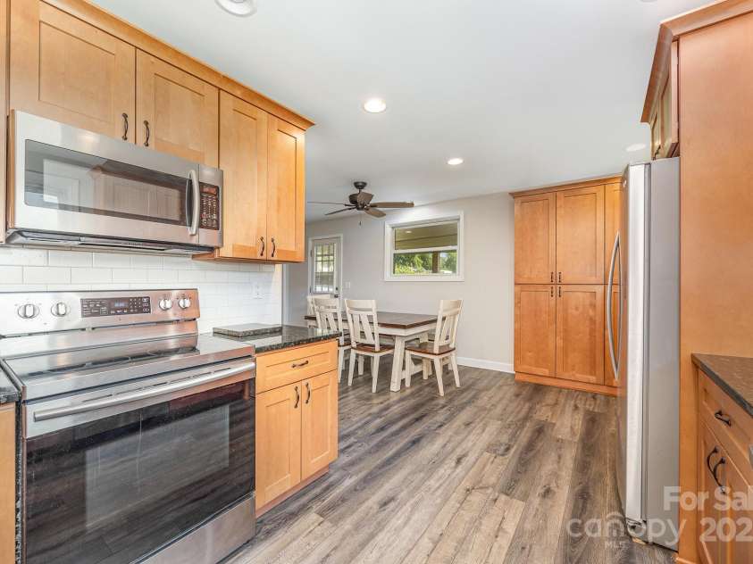 164 Dogtrot Road, Mocksville, NC 27028.  MLS# CAR4275149, YatesRealty ID 22366. 