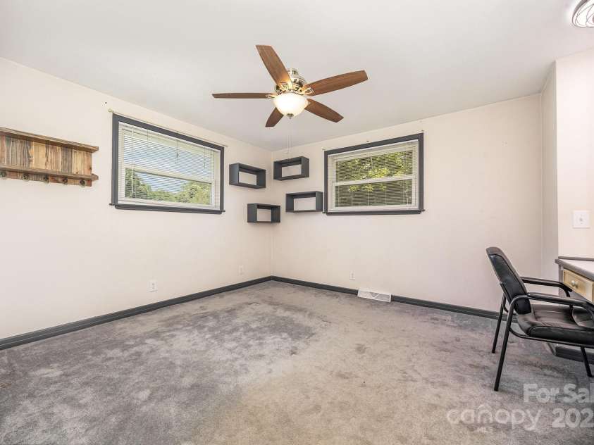 164 Dogtrot Road, Mocksville, NC 27028.  MLS# CAR4275149, YatesRealty ID 22366. 