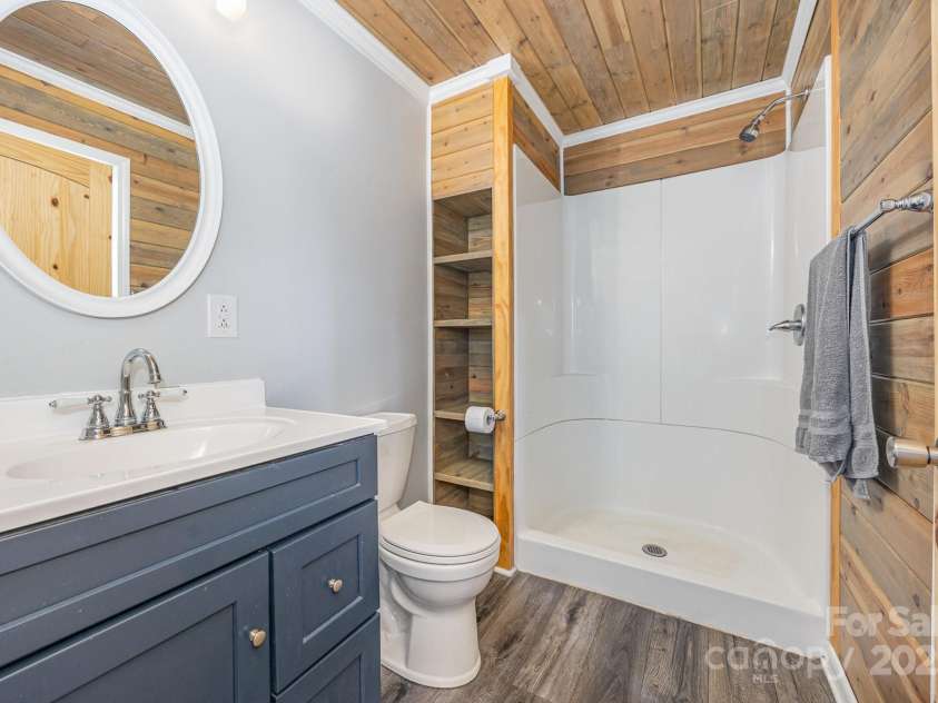 164 Dogtrot Road, Mocksville, NC 27028.  MLS# CAR4275149, YatesRealty ID 22366. Primary Bathroom