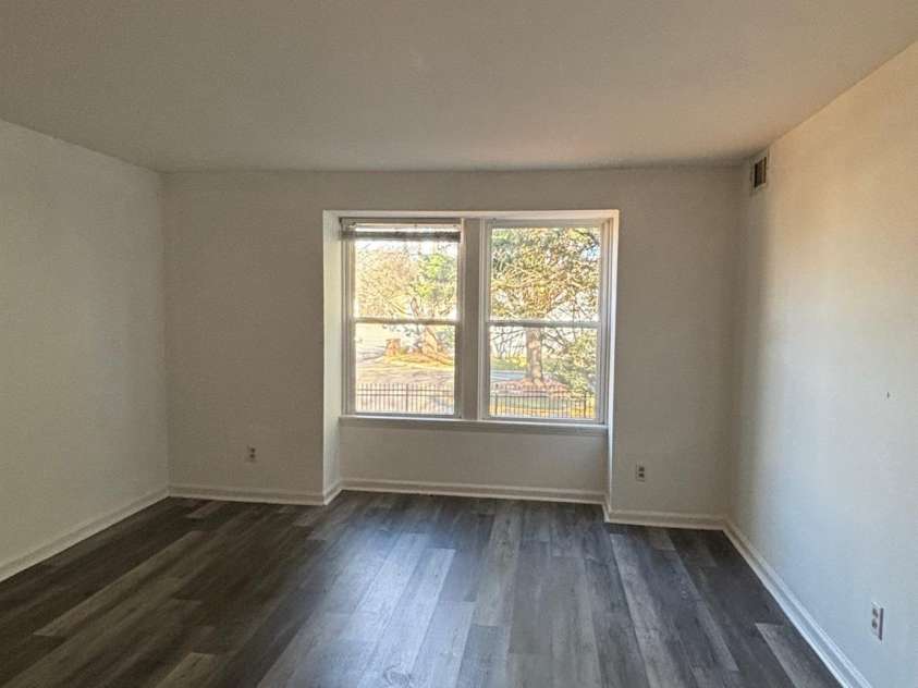 9409 Old Concord Road, Charlotte, NC 28213.  MLS# CAR4341091, YatesRealty ID 22366. 