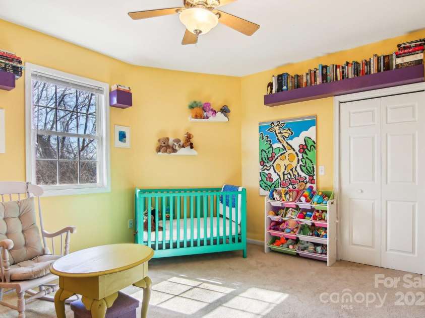 52 Mulberry Street, Asheville, NC 28804.  MLS# CAR4199862, YatesRealty ID 22367. 