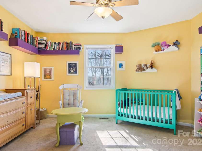 52 Mulberry Street, Asheville, NC 28804.  MLS# CAR4199862, YatesRealty ID 22367. 