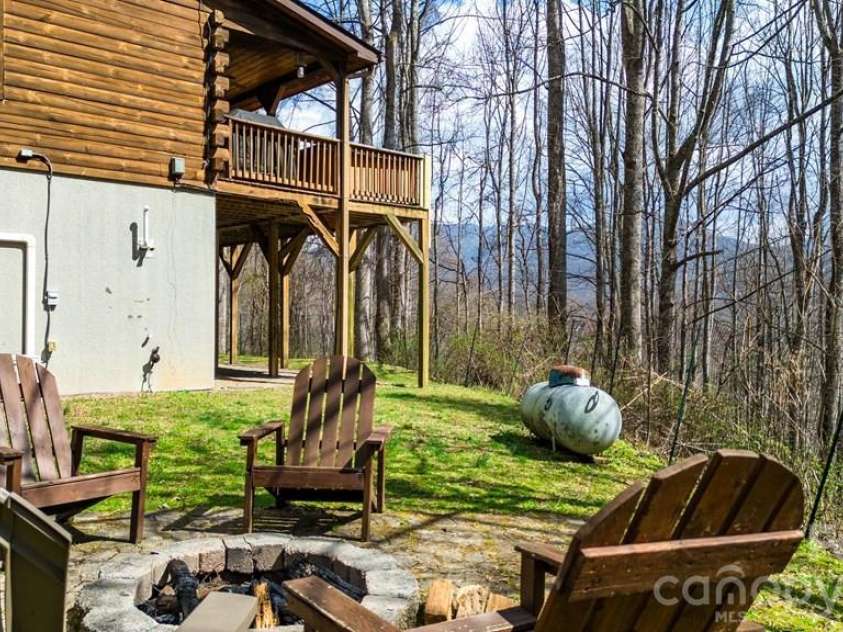 675 Forest Valley Road, Sylva, NC 28779.  MLS# CAR4365187, YatesRealty ID 22367. 
