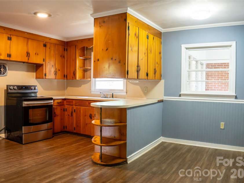 211 Richland Street, Kershaw, SC 29067.  MLS# CAR4365884, YatesRealty ID 22368. 