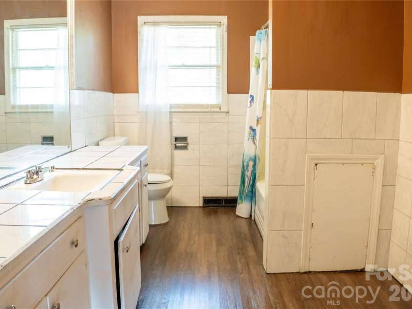 211 Richland Street, Kershaw, SC 29067.  MLS# CAR4365884, YatesRealty ID 22368. 