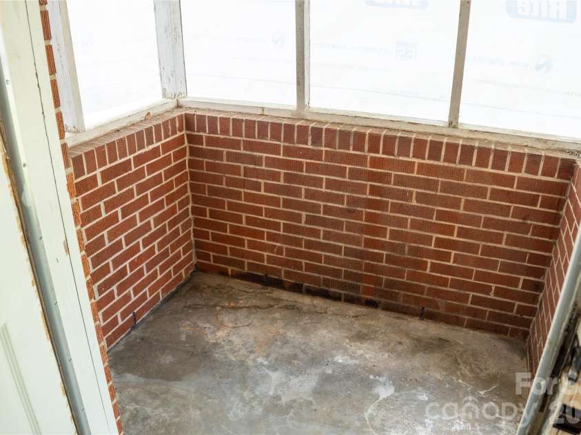 211 Richland Street, Kershaw, SC 29067.  MLS# CAR4365884, YatesRealty ID 22368. 
