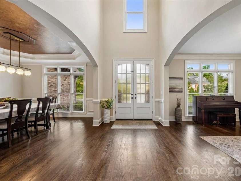 4001 Ainsdale Drive, Matthews, NC 28104.  MLS# CAR4381328, YatesRealty ID 22369. 