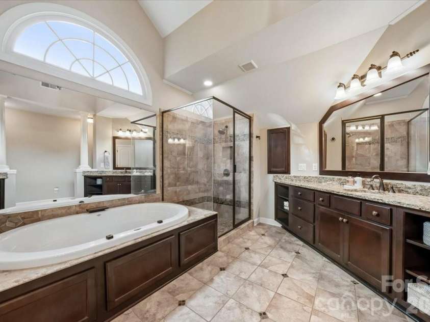 4001 Ainsdale Drive, Matthews, NC 28104.  MLS# CAR4381328, YatesRealty ID 22369. 