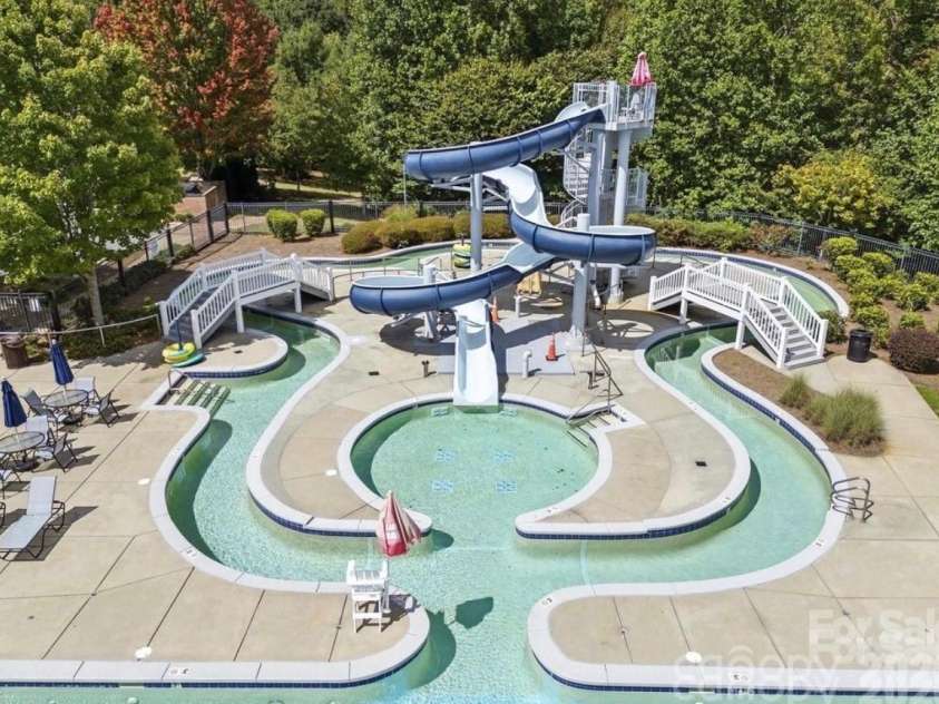 4001 Ainsdale Drive, Matthews, NC 28104.  MLS# CAR4381328, YatesRealty ID 22369. 