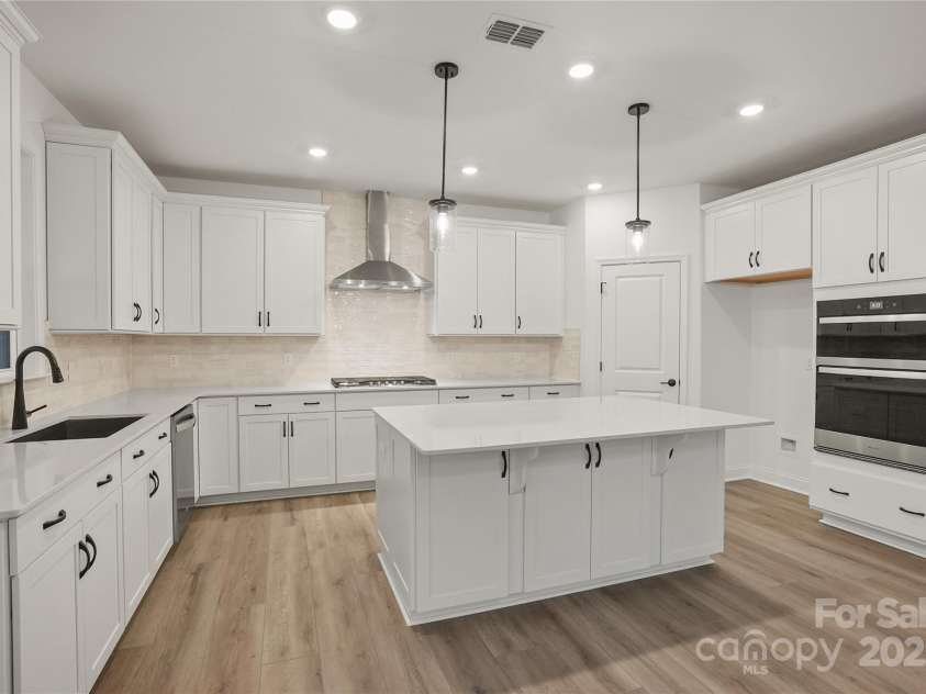 2027 Waxhaw Crossing Drive, Waxhaw, NC 28173.  MLS# CAR4323276, YatesRealty ID 2237. 