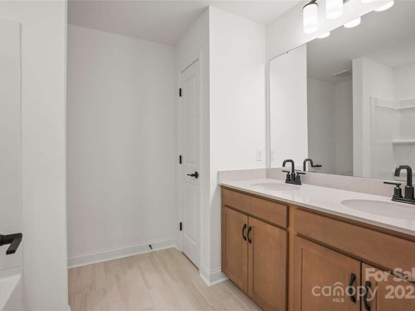 2027 Waxhaw Crossing Drive, Waxhaw, NC 28173.  MLS# CAR4323276, YatesRealty ID 2237. 