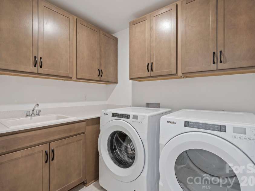 2027 Waxhaw Crossing Drive, Waxhaw, NC 28173.  MLS# CAR4420506, YatesRealty ID 2237. 