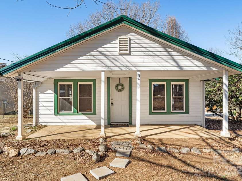 54 Jones Circle, Fletcher, NC 28732.  MLS# CAR4228860, YatesRealty ID 2237. 