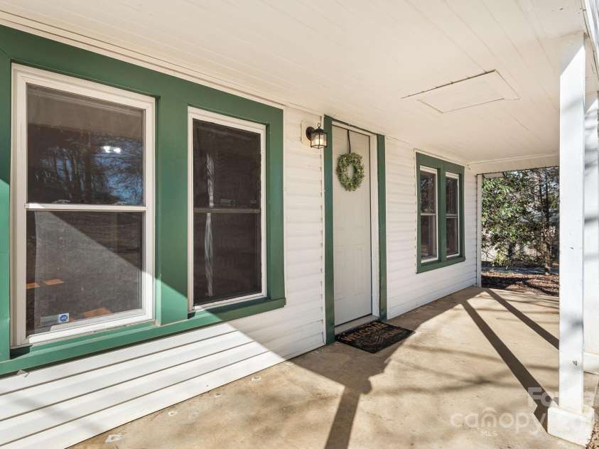 54 Jones Circle, Fletcher, NC 28732.  MLS# CAR4228860, YatesRealty ID 2237. 