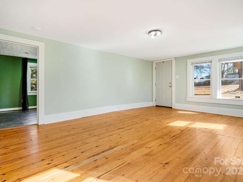 54 Jones Circle, Fletcher, NC 28732.  MLS# CAR4228860, YatesRealty ID 2237. 