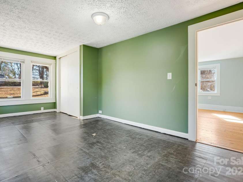 54 Jones Circle, Fletcher, NC 28732.  MLS# CAR4228860, YatesRealty ID 2237. 