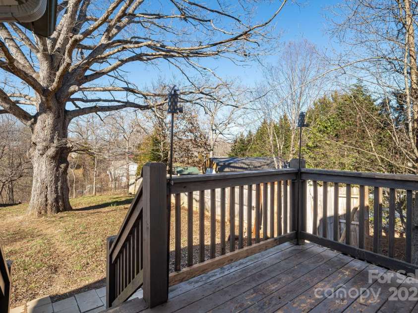 54 Jones Circle, Fletcher, NC 28732.  MLS# CAR4228860, YatesRealty ID 2237. 