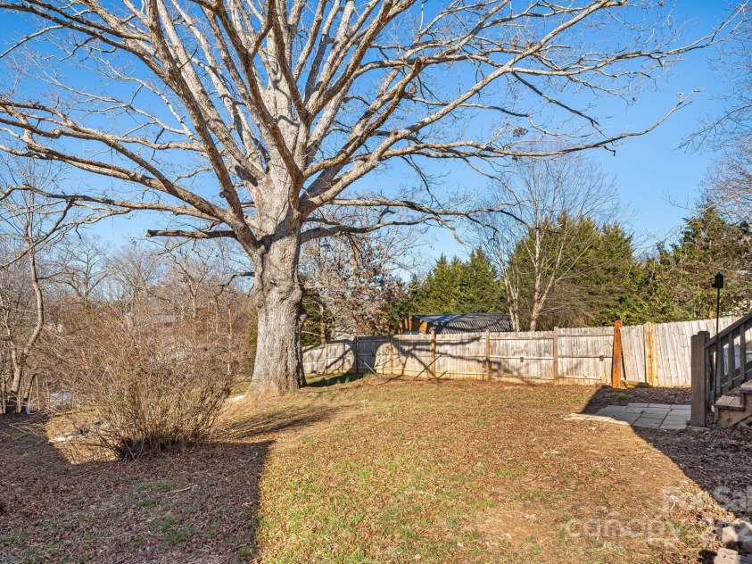 54 Jones Circle, Fletcher, NC 28732.  MLS# CAR4228860, YatesRealty ID 2237. 